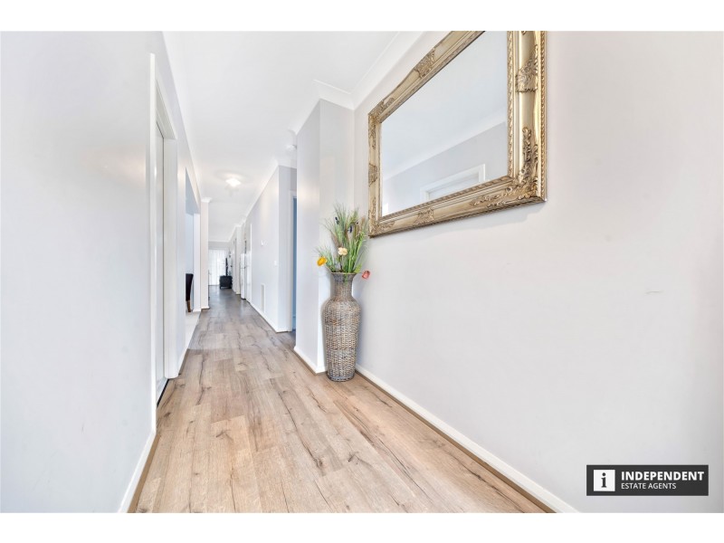 23 Lancelot avenue, Clyde VIC 3978