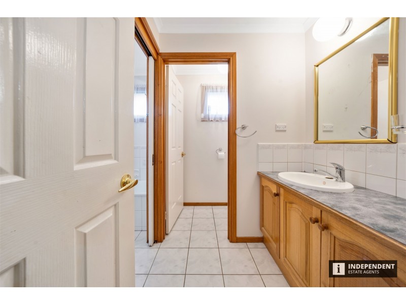 3 Alpha Close, Hampton Park VIC 3976