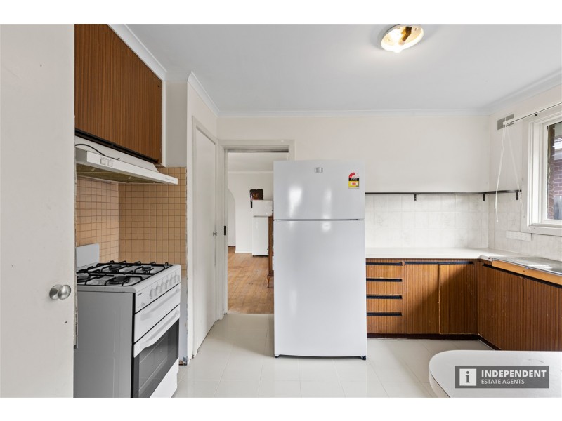 16 Hudson Place, Melton VIC 3337