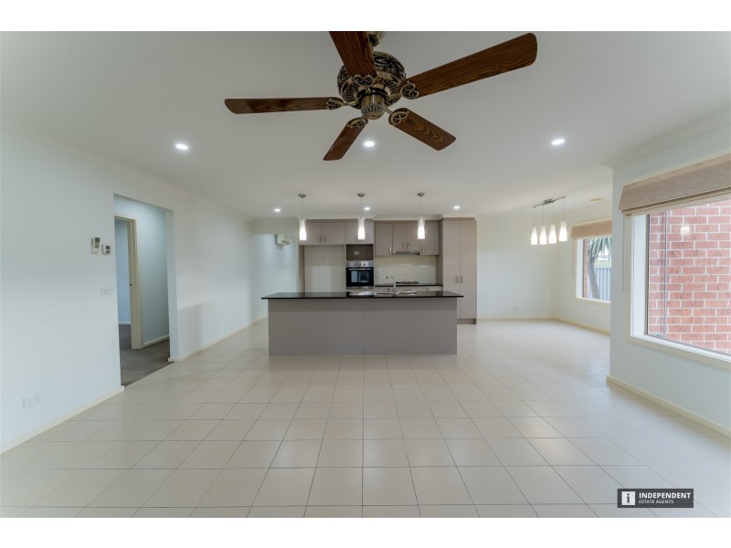 43  Statesman Circuit, Cranbourne East VIC 3977