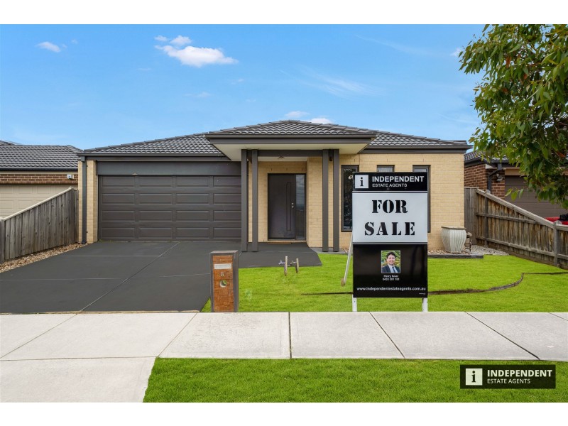 8 Pipers Place, Clyde North VIC 3978
