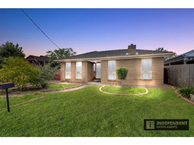 6 Risson street, Melton South VIC 3338