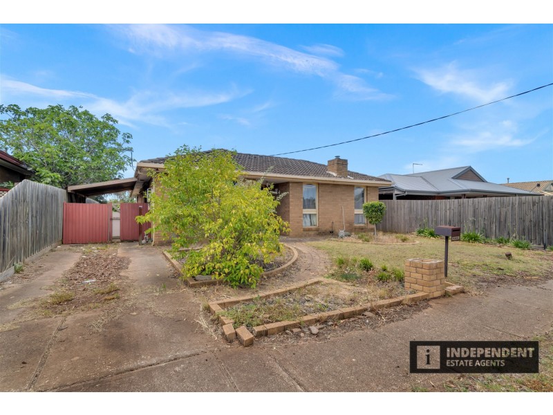 6 Risson street, Melton South VIC 3338