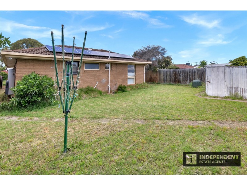 6 Risson street, Melton South VIC 3338