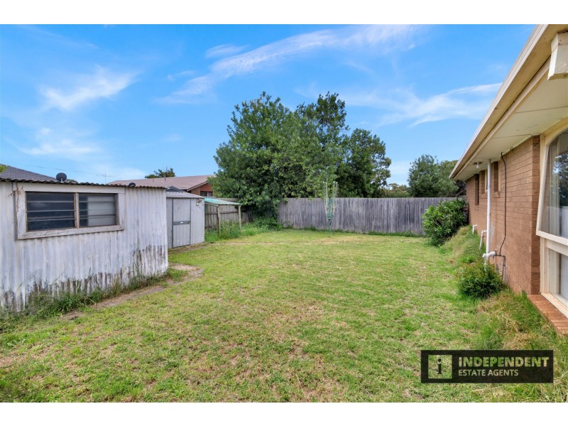 6 Risson street, Melton South VIC 3338