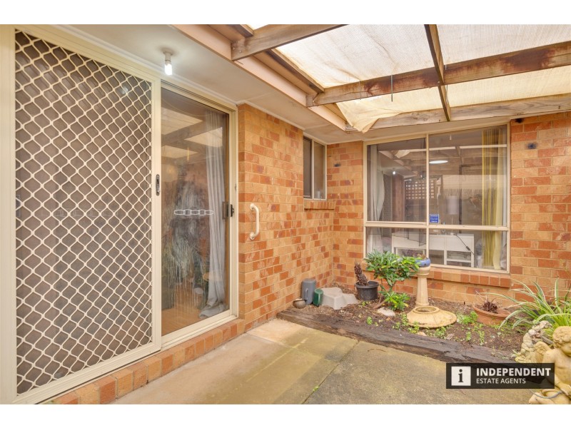 2/51-53 Station Road, Melton South VIC 3338