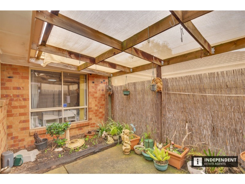 2/51-53 Station Road, Melton South VIC 3338