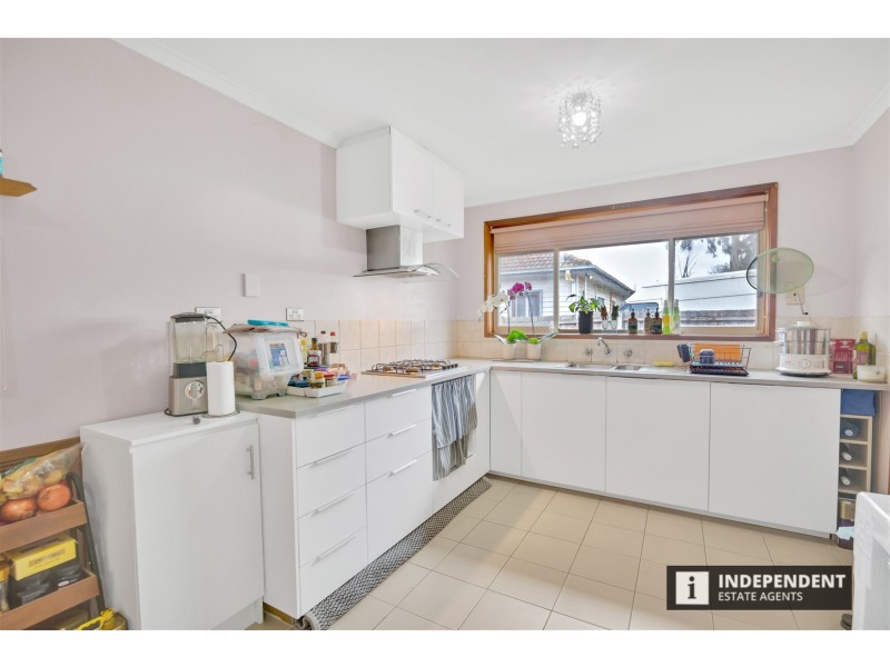 2/51-53 Station Road, Melton South VIC 3338