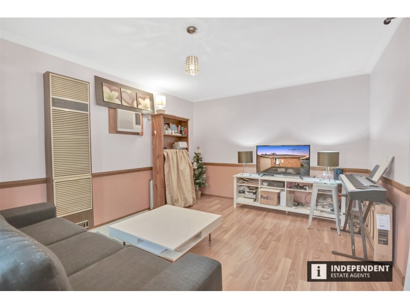 2/51-53 Station Road, Melton South VIC 3338