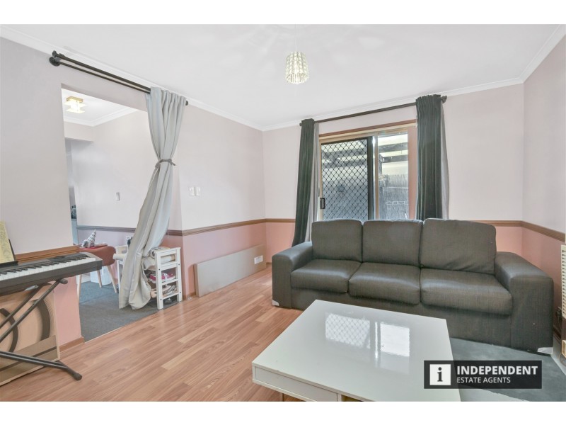 2/51-53 Station Road, Melton South VIC 3338