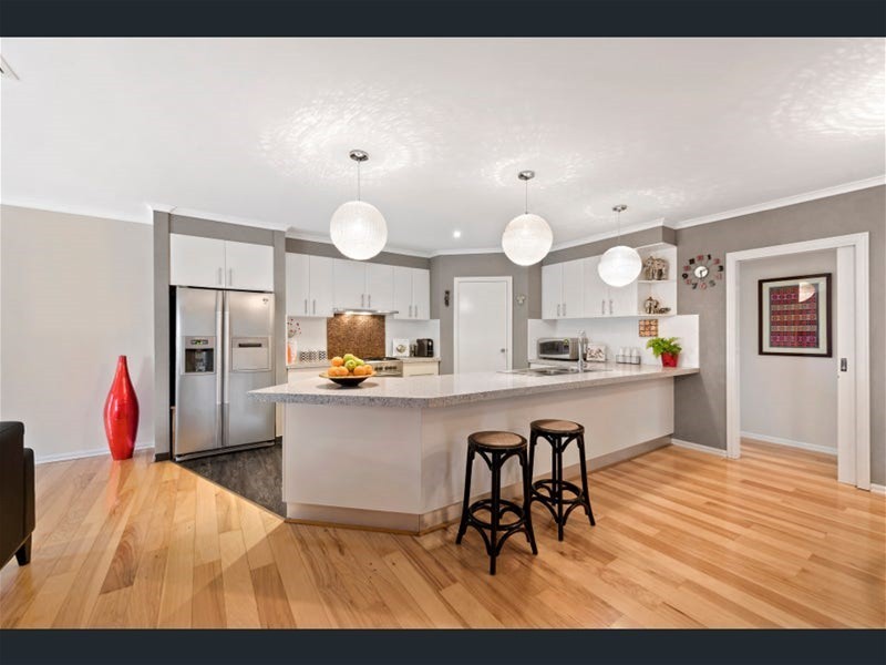 9 Highfield way, Kurunjang VIC 3337