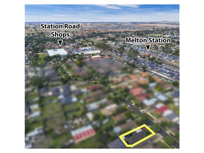 1/36  kurrajong crescent, Melton South VIC 3338