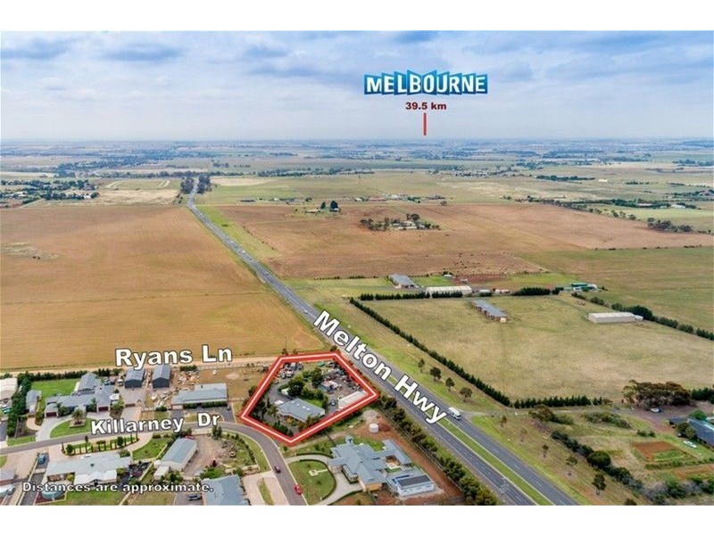 81 Killarney Dr, Melton VIC 3337