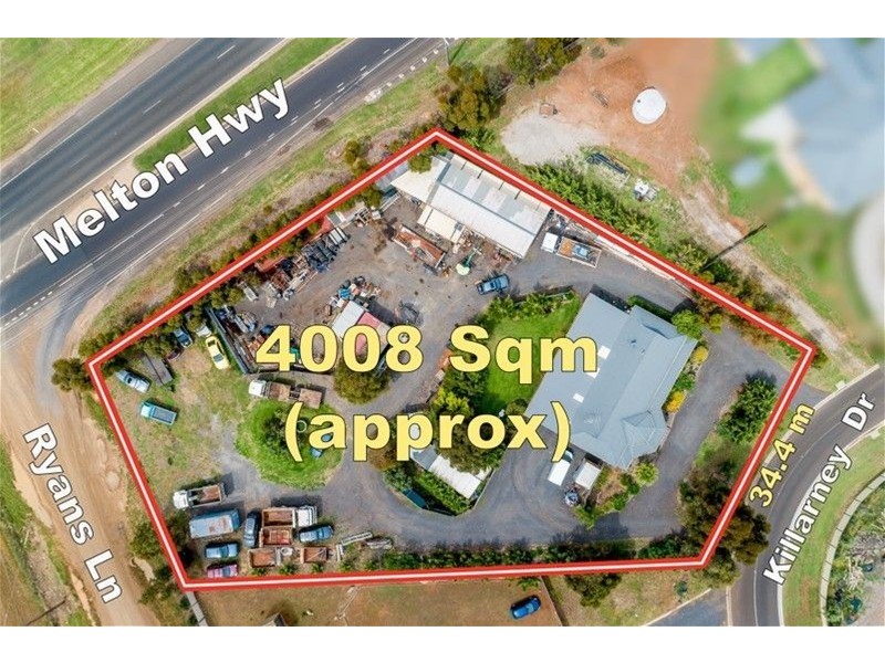 81 Killarney Dr, Melton VIC 3337