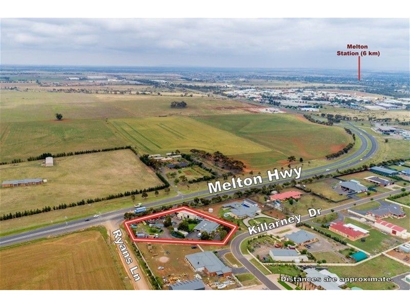 81 Killarney Dr, Melton VIC 3337