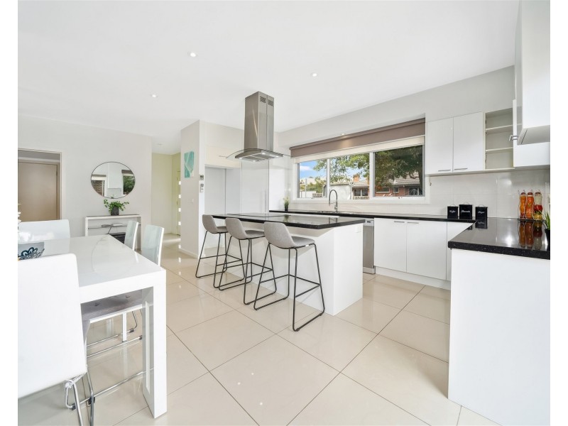 1A Redgdon Av, Frankston VIC 3199