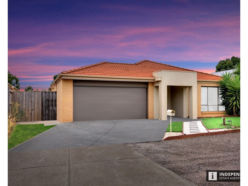 8 Barley grass Crescent, Brookfield VIC 3338