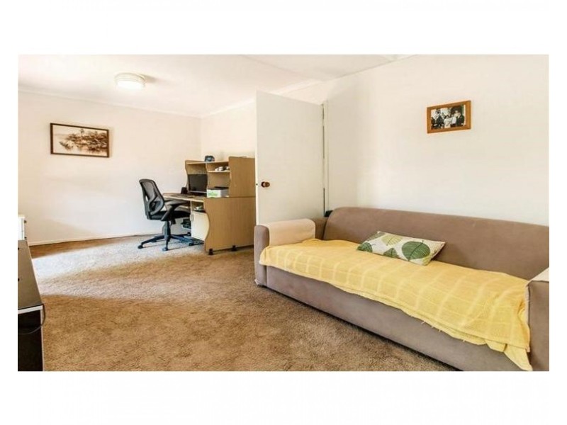 17 Liardet Crescent, Frankston VIC 3199