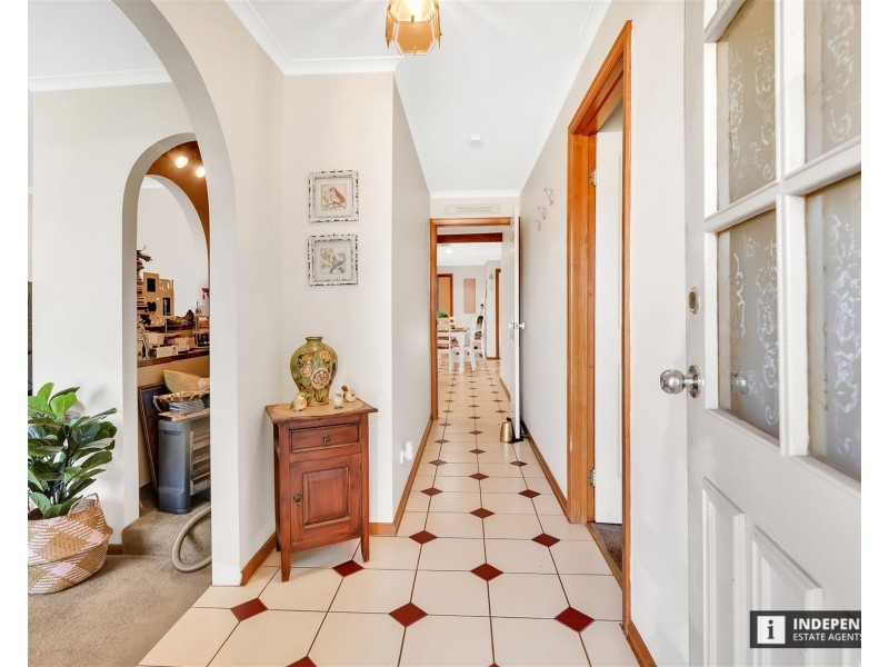 35  Connel Drive, Melton South VIC 3338