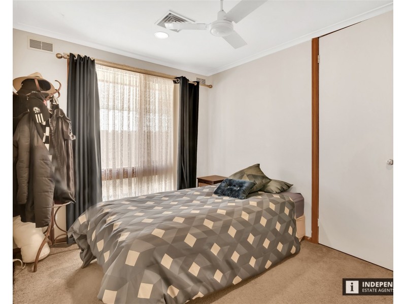 35  Connel Drive, Melton South VIC 3338