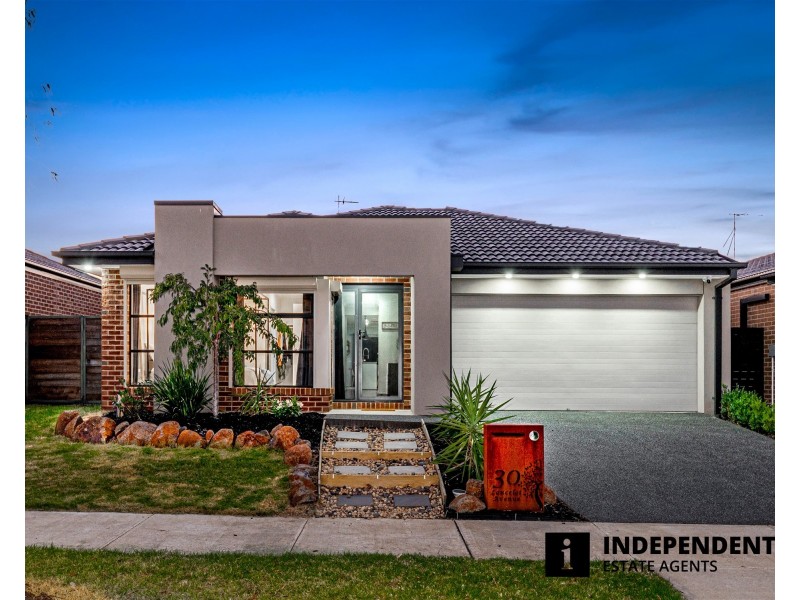 30 Lancelot Avenue, Clyde VIC 3978
