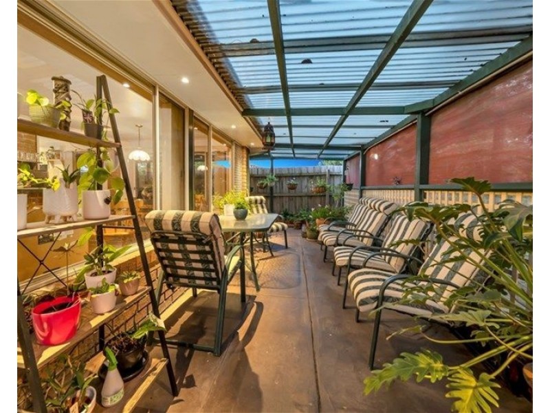 10 Elaine court, Cranbourne VIC 3977