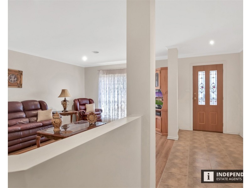 26 Flinders Road, Melton South VIC 3338