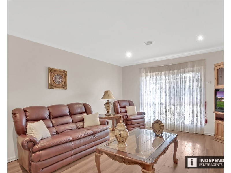 26 Flinders Road, Melton South VIC 3338