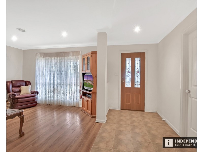 26 Flinders Road, Melton South VIC 3338