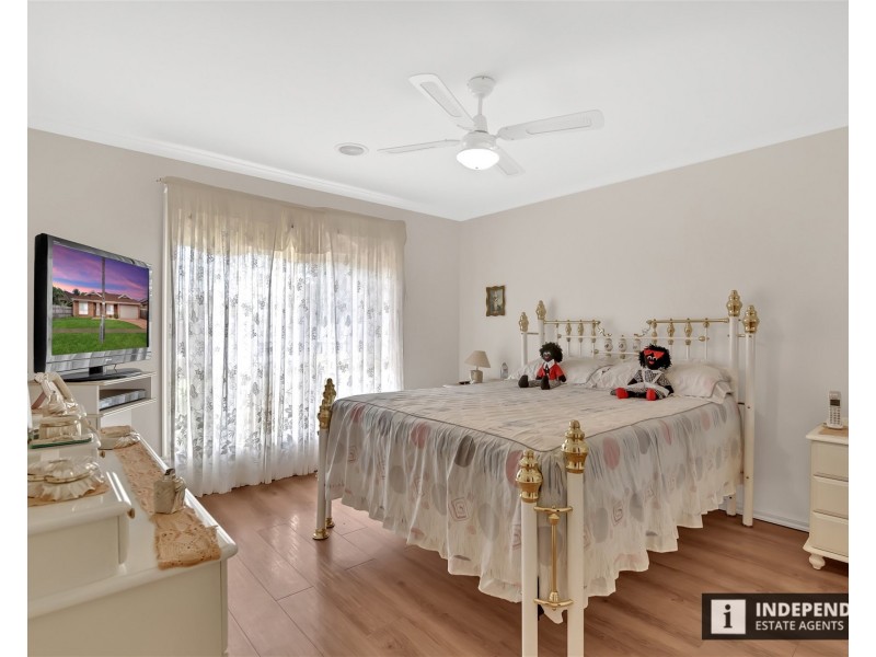 26 Flinders Road, Melton South VIC 3338