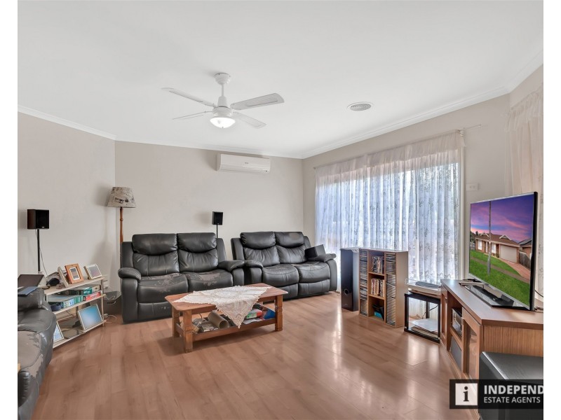 26 Flinders Road, Melton South VIC 3338