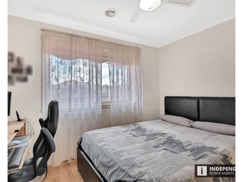 26 Flinders Road, Melton South VIC 3338