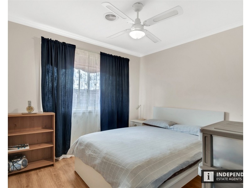 26 Flinders Road, Melton South VIC 3338