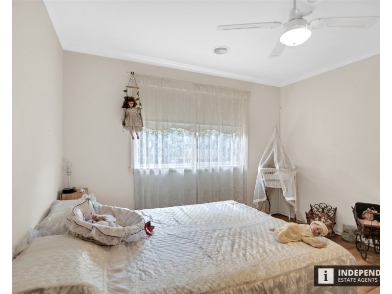 26 Flinders Road, Melton South VIC 3338