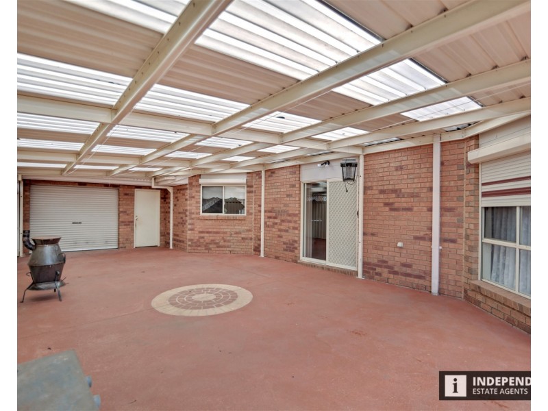 26 Flinders Road, Melton South VIC 3338