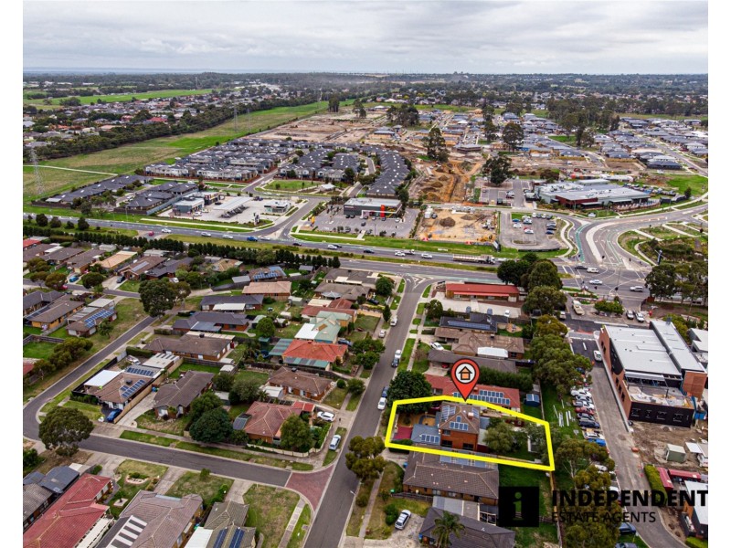 11 Scarborough Avenue, Cranbourne West VIC 3977