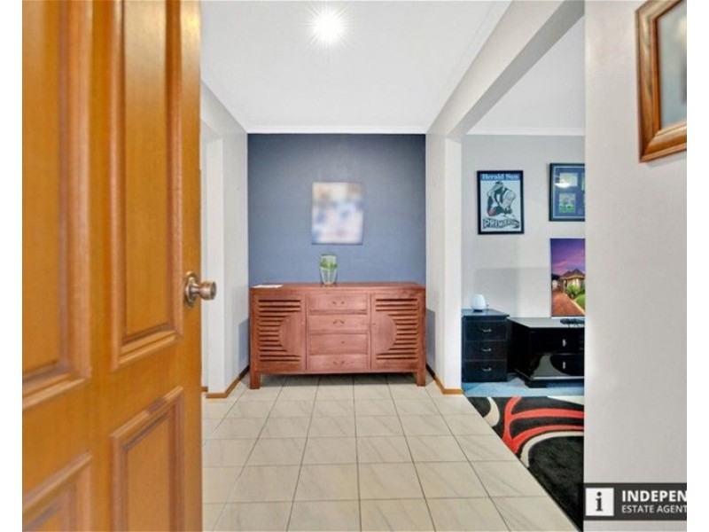 2 Northcott Street, Melton South VIC 3338