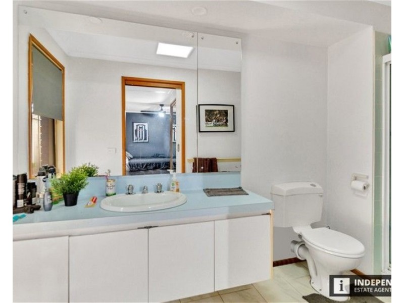 2 Northcott Street, Melton South VIC 3338