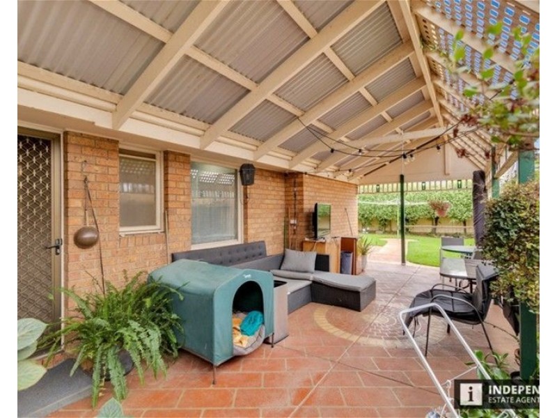 2 Northcott Street, Melton South VIC 3338