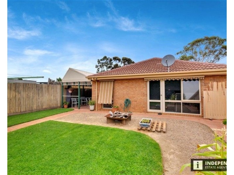 2 Northcott Street, Melton South VIC 3338