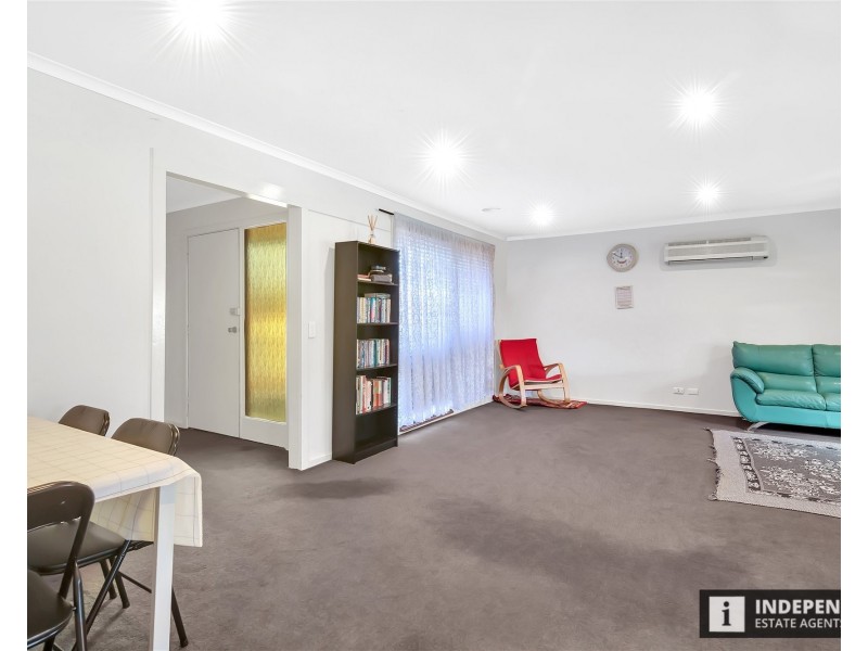 5  Flinders Road, Melton South VIC 3338