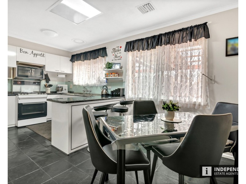 26  Acacia Crescent, Melton South VIC 3338