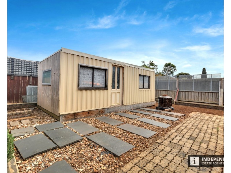 26  Acacia Crescent, Melton South VIC 3338