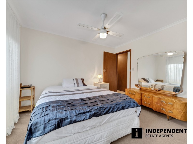 4 Lowan Court, Frankston VIC 3199