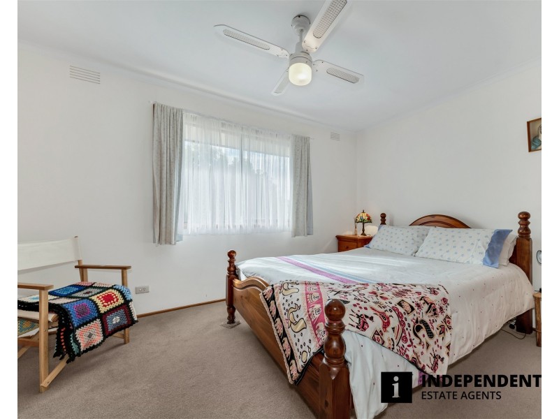 4 Lowan Court, Frankston VIC 3199