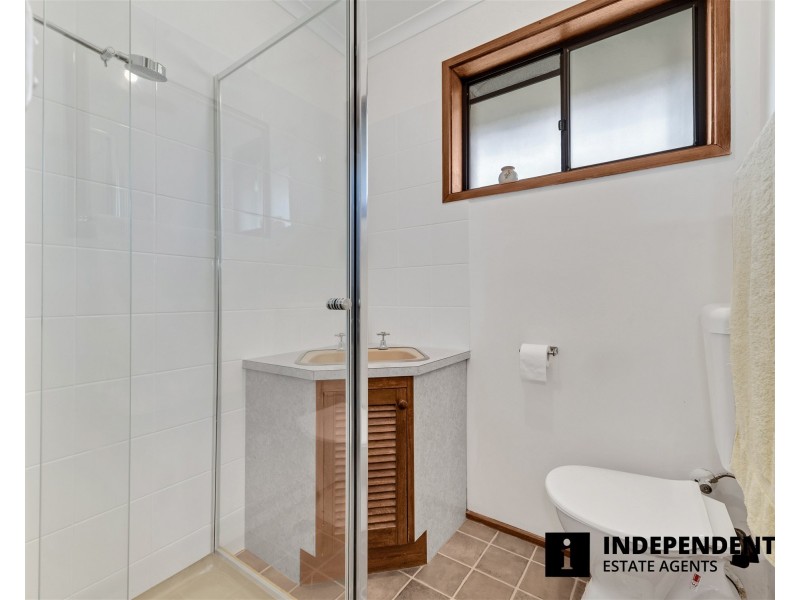 4 Lowan Court, Frankston VIC 3199