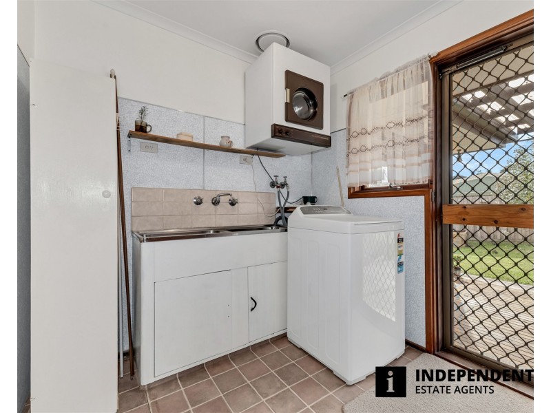 4 Lowan Court, Frankston VIC 3199