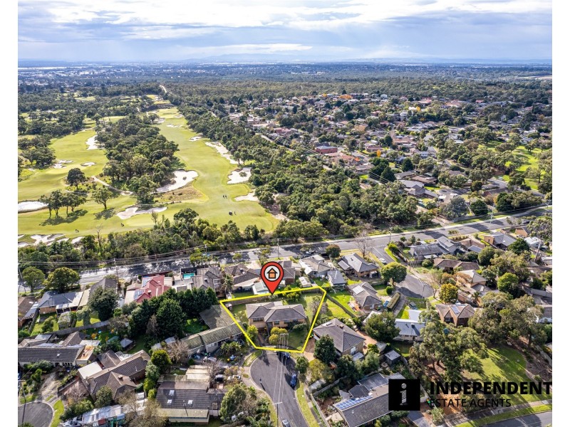 4 Lowan Court, Frankston VIC 3199