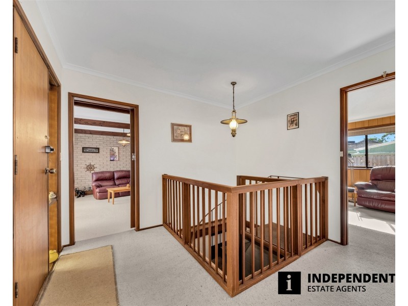 4 Lowan Court, Frankston VIC 3199