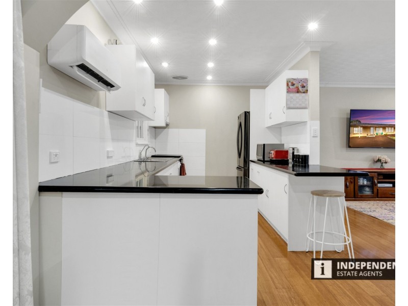 10 Finchley Court, Mount Cottrell VIC 3024